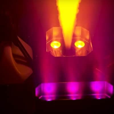CHAUVET GEYSER P7 RGBA+UV LED Pyrotechnic-like Fog FX Light with Wireless Remote Controller image 9