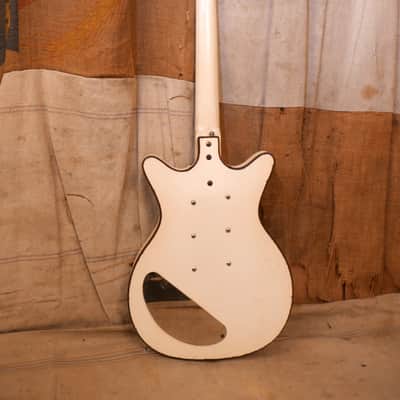 Danelectro  Deluxe Triple Shorthorn DC-3 6038 1959 White image 7