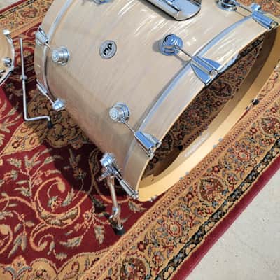 DW Collector's Series VLT 4 Piece Drum Shell Pack W/ Bags 13/16/18/24 - Creme Oyster (C013-8) image 20