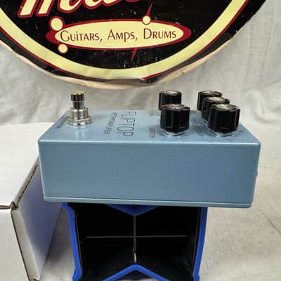 Broughton Fliptop JFET Preamplifier B15-style Bass Preamp Pedal with Box image 4