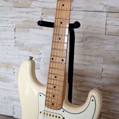Oakland Country Gentleman Stratocaster Japan Vintage Lawsuit | Reverb