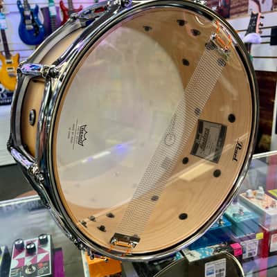 Pearl Masters Maple Complete Snare, Satin Natural, 14"x6.5" - Pre Owned image 6