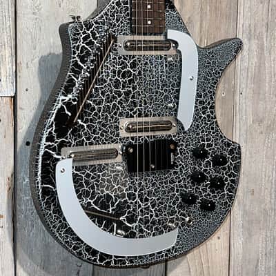 New 2025 Danelectro Sitar Black Crackle, Awesome Sound, In Stock and Ships Fast Includes Pro Setup ! image 3