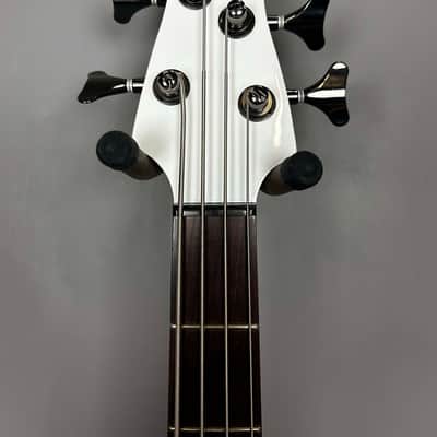 Yamaha TRBX304 2025 - White image 6