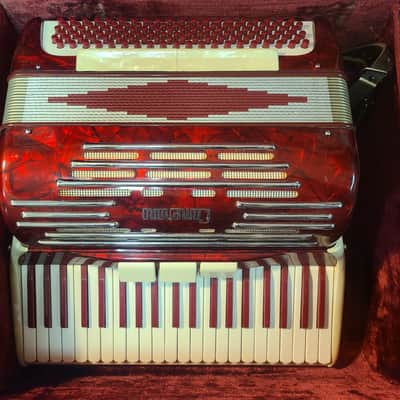 Camerano L 502-64 pre 1960 - Red and White image 2