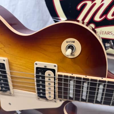 Gibson Les Paul Classic T Guitar with Case 2017 image 3