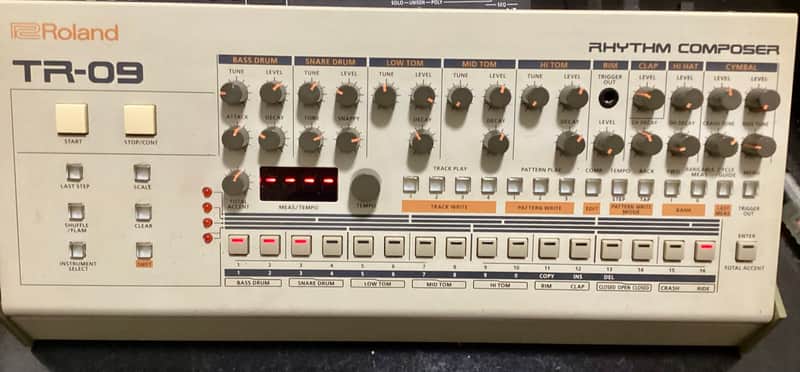 Roland TR-09 Rhythm Composer Extra Soporte image 1