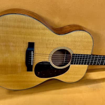 Martin Standard Series 000-18 2015 - Natural image 2