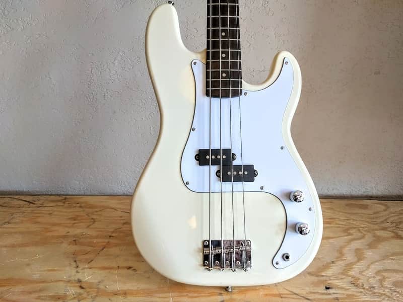 SX STANDARD SERIES CUSTOM HANDMADE ベース SX Standard Series Stratocaster - GREAT GUITAR! - YouTube