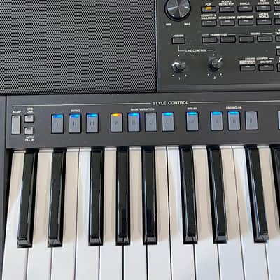 Yamaha PSR-SX720 61-Key Arranger Workstation 2024 - Present - Black image 12