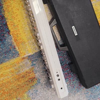 Casio MT-65 Casiotone 49-Key Synthesizer 1980s - White image 5