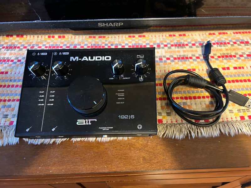 M-Audio AIR 192|4 USB Audio Interface 2019 - 2020 - Black image 1