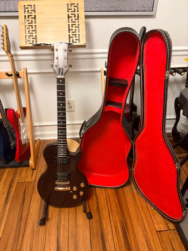 Hondo ll Singlecut Vintage 1980 - Walnut w/ hard case