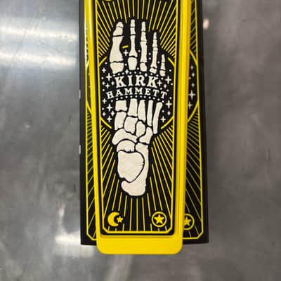 Dunlop KH95Y Kirk Hammett Signature Cry Baby Wah 2024 - Present - Yellow image 3