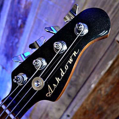 Ashdown Roasted Capri 23" Short Scale Bass - Gloss Black image 14