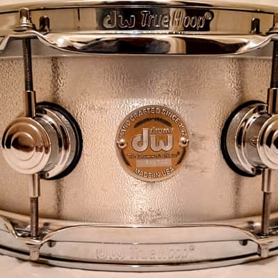 DW COLLECTOR'S ALUMINUM SNARE DRUM 13" 2006 W/ TRUE HOOPS-SHIPS FREE TO CUSA! image 3