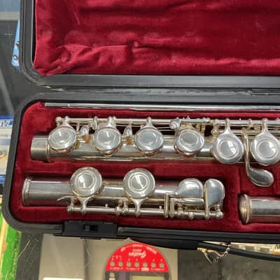 Yamaha 225SII Flute - Silver image 2