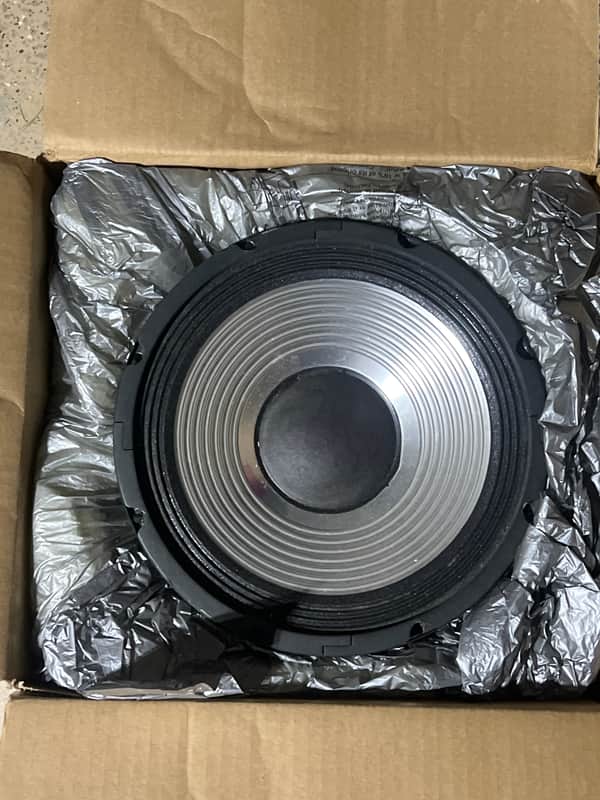 Hartke 10xl8 speaker image 1