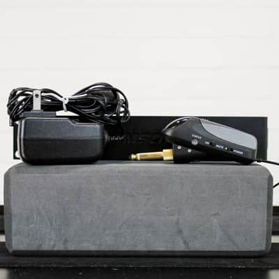 Preowned Samson AirLine 88 Guitar Wireless System - K Band image 3