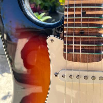 Fender Standard Stratocaster with Rosewood Fretboard 2003 - Brown Sunburst image 7