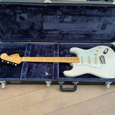 Fender JV Modified '60s Stratocaster 2022 - 2024 - Olympic White image 2