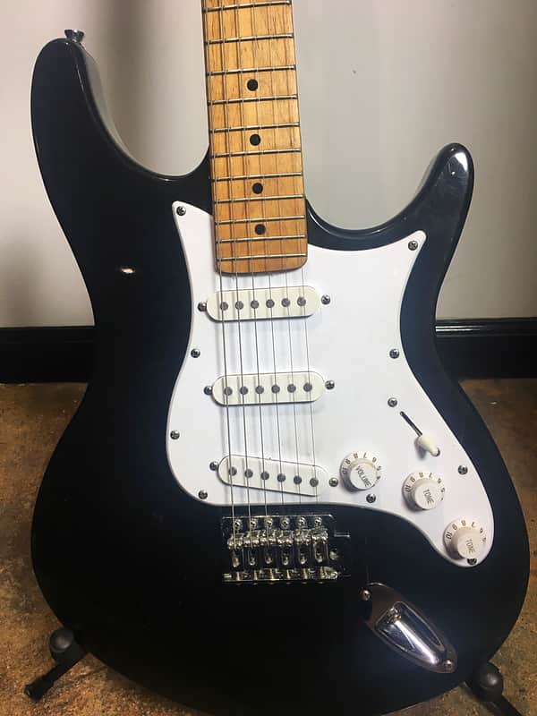 Behringer iAxe 393 USB Strat Style Electric Guitar Black | Reverb