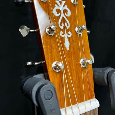 Blueridge BR-43 Contemporary Series 000 Guitar - Natural image 7