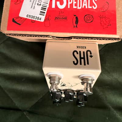 JHS Kodiak Tremolo Boutique mint image 5