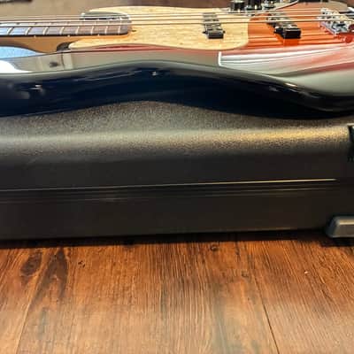Fender American Professional Jazz Bass with Rosewood Fretboard 2017 - 2019 - 3-Color Sunburst image 16
