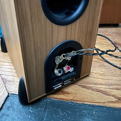 Beautiful Paradigm Monitor 9 v5 Audiophile Loudspeakers Excellent Condition image 7