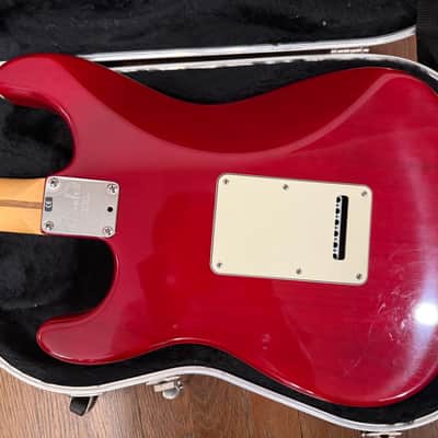 Fender American Deluxe Stratocaster with Rosewood Fretboard 1999 - 2001 - Crimson Transparent image 7