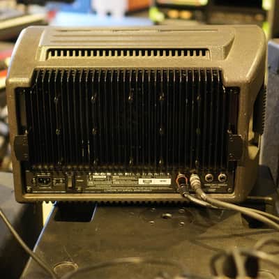 Mackie 406M 6-Channel 500-Watt Powered Mixer - Used image 5