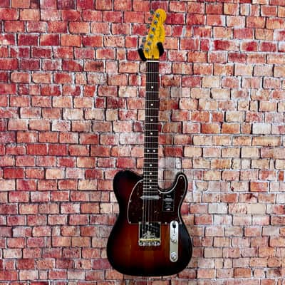 Fender American Professional II Telecaster - Sunburst With Rosewood Fingerboard imagen 1