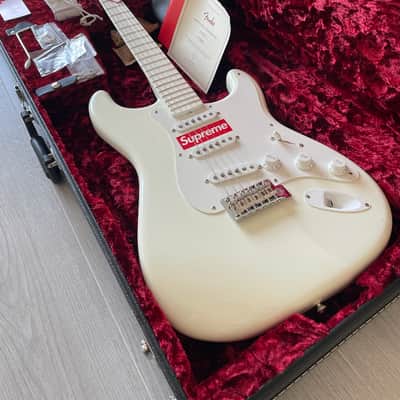 Fender SUPREME Limited Stratocaster 2017 - White image 3