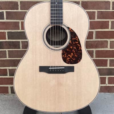 Larrivee L-03R, Sitka Spruce Top, Rosewood Back & Sides, Maple Binding, Ebony Bridge & Fretboard Bild 1