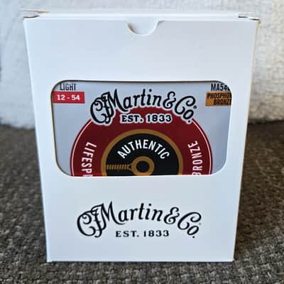 Martin MA540T Authentic Acoustic Lifespan 2.0 Phosphor Bronze Acoustic Guitar Strings - Light (.12 - .54) - Single Pack, Free UK Delivery! image 5