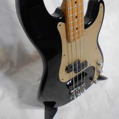 1997 FENDER CALIFORNIA SERIES PRECISION BASS @ USA @ BLACK w/GOLD METAL PICK image 4