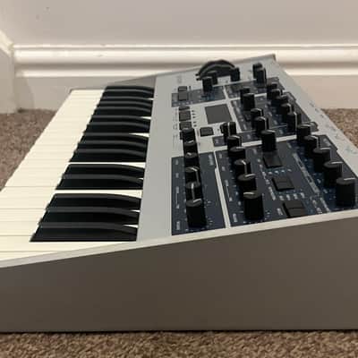 Access Virus Indigo 37-Key Digital Synthesizer image 9
