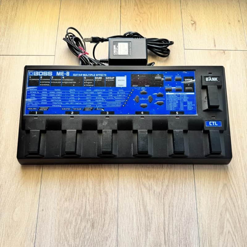 Boss ME-8
