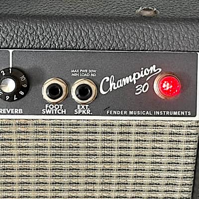 Fender Champion 30, 30-Watt Solid State Guitar Combo Amp, Very Good Condition image 4