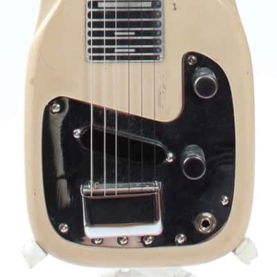 1958 Fender Champ desert tan image 1
