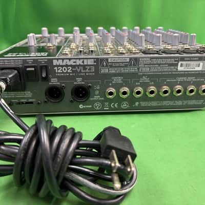 Mackie 1402-VLZ3 14-Channel Mic / Line Mixer 2008 - 2014 w/ Power Cord Tested image 2