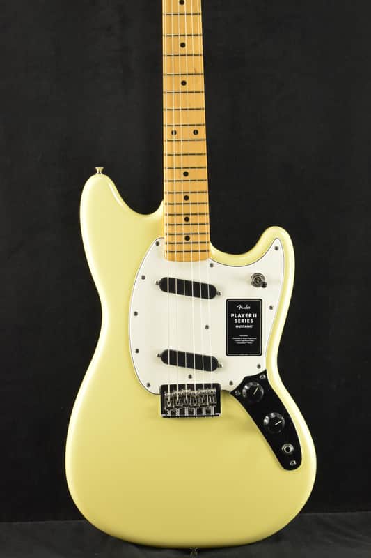 Fender Player II Mustang Hialeah Yellow Maple Fingerboard