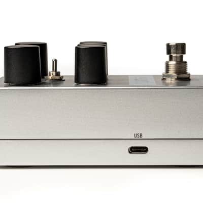 Universal Audio UAFX 1176 Studio Compressor image 4