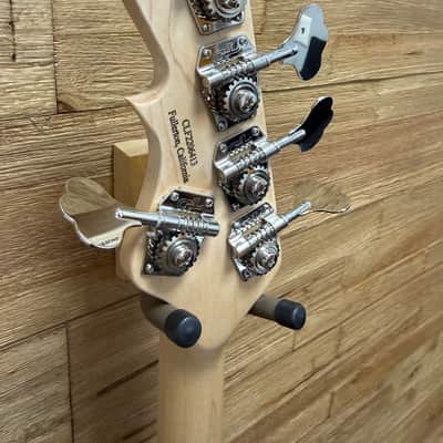 G&L JB-5 USA 5- string Jazz Bass -2022 - Honey Amber- Pine body -w/Sadowsky Preamp + OHSC image 15