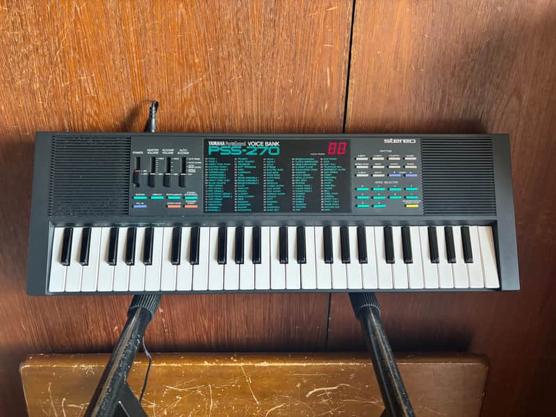 Yamaha PSS-270 Synthesizer