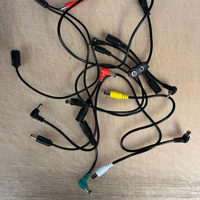 Pedaltrain Classic Jr Pedalboard with 1 Spot Pro CS 12 Power Supply & Cables image 9