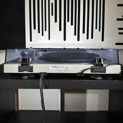 Technics SL-1600 Direct Drive Automatic Turntable - Silver image 6