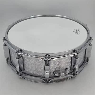 Used Ludwig Classic Oak Snare Drum 14x5 Silver Sparkle - Very Good image 3