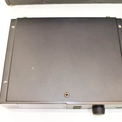 Shure SLXD24/B58 Digital Wireless Handheld System - L58 Band (630–674 MHz) NO RACK HARDWARE image 5